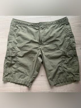 Nike Men's Olive Cargo Shorts